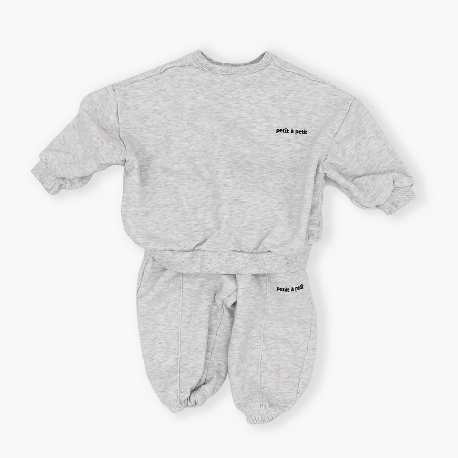 Oversized Sweatshirt/Pants set with Mom